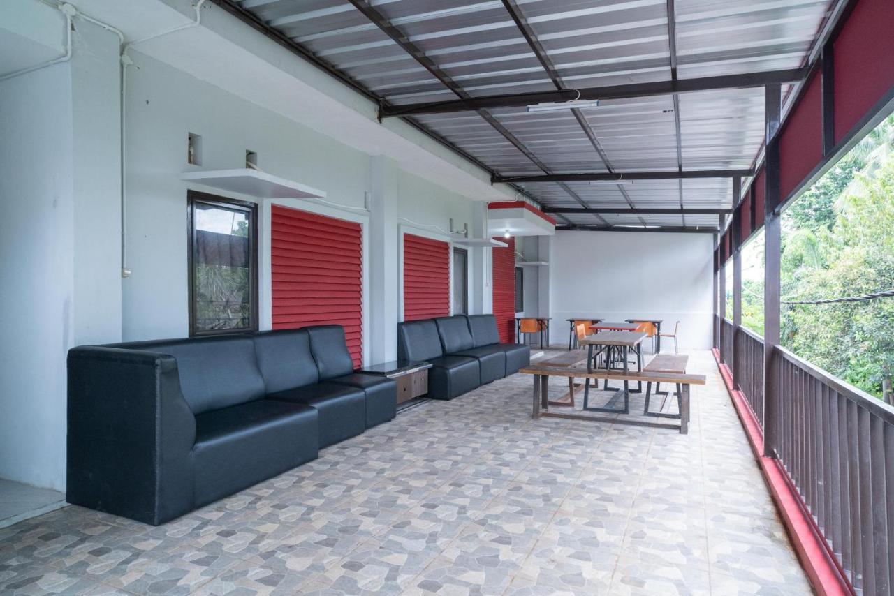 ג'קרטה Reddoorz Plus Near Itc Cempaka Mas 2 מראה חיצוני תמונה