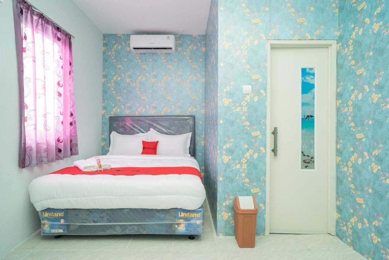 ג'קרטה Reddoorz Plus Near Itc Cempaka Mas 2 מראה חיצוני תמונה
