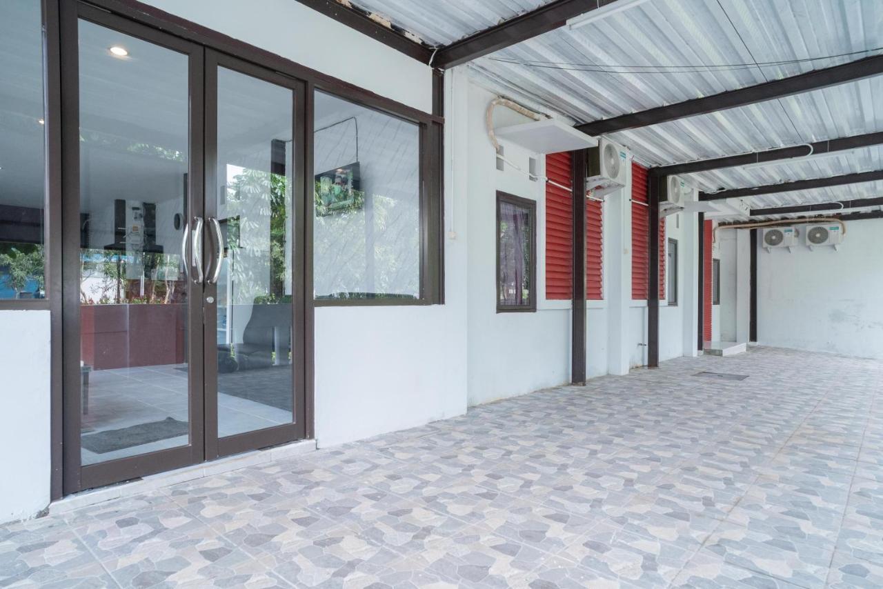 ג'קרטה Reddoorz Plus Near Itc Cempaka Mas 2 מראה חיצוני תמונה